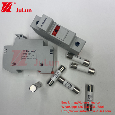 Halter mit keramischer Sicherung zum Schutz von PV-Modulen 15A Solar PV Sicherung 1000V 10*38mm Din Rail Solar Sicherung An