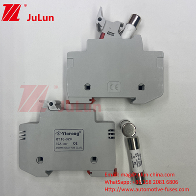 Halter mit keramischer Sicherung zum Schutz von PV-Modulen 15A Solar PV Sicherung 1000V 10*38mm Din Rail Solar Sicherung An