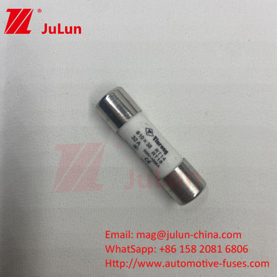 PV FUSE 10*38mm 10A Din Führungsschutzschutzhalter für 1000VDC 15A DIN Schienensolarschutzschutzhalter