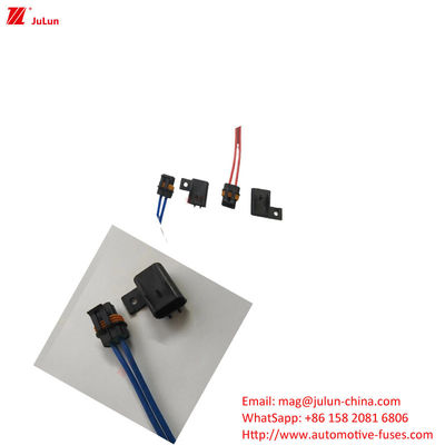 Bolt-Ausrüstung Manuelle Wiedereinstellung Luftschalter Automotive elektrische Sicherung Halter Kunststoff / Nylon Gehäuse 32V