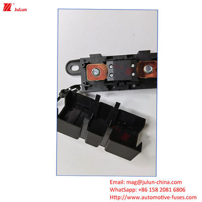 Eu UL Standard Automotive Ersatzteile Außendimensionen Sicherungshalter / Kiste aus Kunststoff / Nylongehäuse Nennspannung 32V 48V 72V Automotive / Elektrofahrzeug / Motorrad