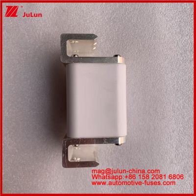 RSZ307-01 EVLH 500A 750VDC FUSE 50KA Quadrat Keramik Automobil Ladegeräte Elektrofahrzeuge Geräte und Ausrüstung Kleine Größe Niedrige Schmelzfähigkeit I2t Wert Hohe Brechfähigkeit Energie
