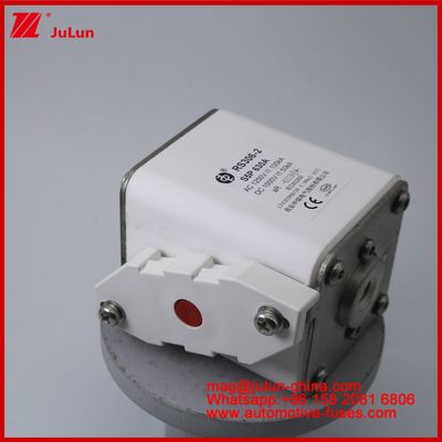 RS306-2 S5P 630A Quadratische Elektrofahrzeugtraktion Karemische Sicherung EV oder HEV Elektrofahrzeugtraktion DC Für EV HEV AC1250V 100KA DC1000V 50KA AR