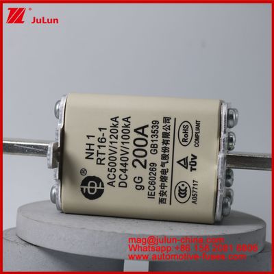 NH1 RT16-1 200A AC500V 120KA DC 440V 100KA Automobile Keramik Auto Sicherungen Blade Mount Für EV / HEV Fahrzeug Kleine Größe Hohe Nennstrom-Kurzschluss-Schutz