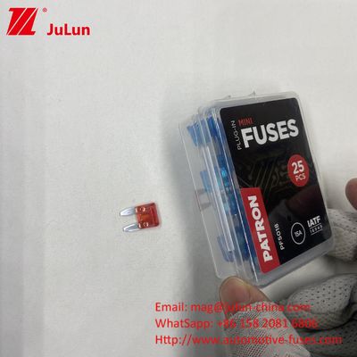 Kraftfahrzeuge Offroad Blade Fuse Boxed 10A 32V Fahrzeug-Schaltkreisbrecher für Automobilelektronik 0337 0237 0899 0999 0299