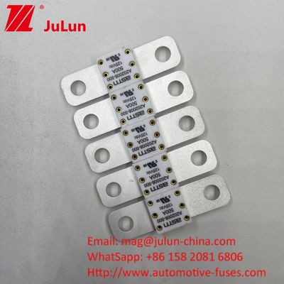 68*17.7*12mm A202008 350A 125VDC EV FUSE hohe Bruchkapazität unter 125Vdc zur Leistungsoptimierung von Elektrofahrzeugen