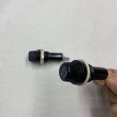 Installation 6*30mm Panel montierte Sicherungshalter Elektrische für Ausrüstung